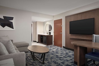 Premium Suite, 2 Double Beds, Accessible, Corner (Bathtub)