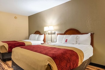 Double Room, 2 Queen Beds, Smoking