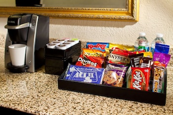 Premium Suite, 1 King Bed, Non Smoking (2 Rooms)