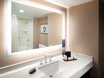 Suite, 2 Double Beds, Non Smoking (2 Rooms)