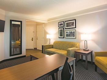 Suite, 1 King Bed, Non Smoking