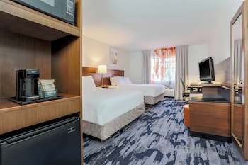 Room, 2 Queen Beds, Accessible Bathtub
