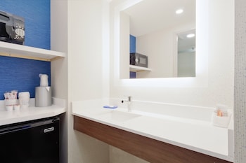 Standard Room, 1 King Bed, Accessible Bathtub (Communications, Mobility)