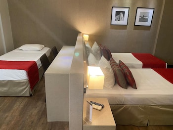 Premium Triple Room (Suite)