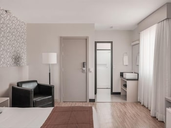 Executive Double Room, Bay View (Suite)