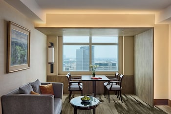 Suite (Master)