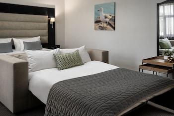 Superior Room, 1 King Bed with Sofa bed