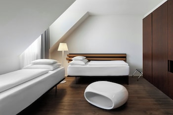 Family Room, Multiple Beds