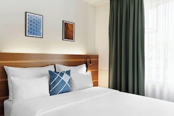 Standard Room, 1 Queen Bed