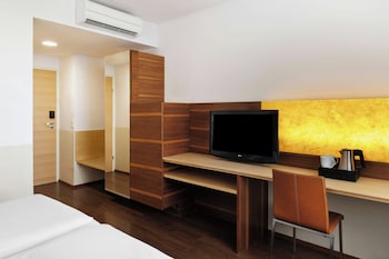 Standard Room, 2 Twin Beds