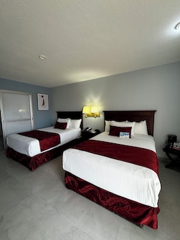 Standard Double Room, 2 Double Beds, Non Smoking