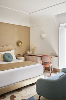 Room, Balcony (Sand Mountain Side)