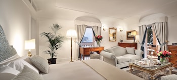 Deluxe Suite with Sea view and Terrace