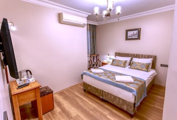 Economy Double Room, 1 Double Bed, No Windows