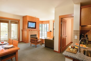 Upper Floor, Suite, 2 Bedrooms