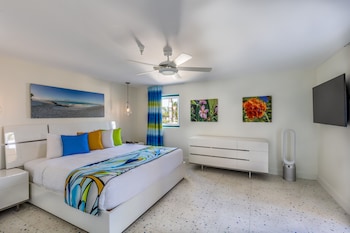 Honeymoon Suite