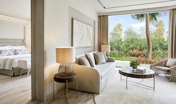 Suite, 1 Bedroom, Garden View (Private Garden)