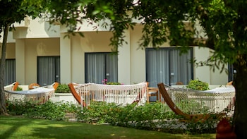 Premiere Terrace Garden
