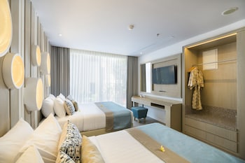 Two-Bedroom Suite, Garden View