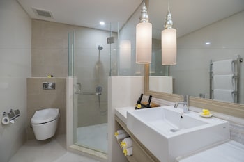 Two-Bedroom Suite, Garden View