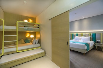 Kids Suite, Garden View (1 King, 1 bunk bed and 1 trundle bed)