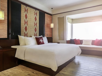 Superior Room, 1 King Bed with Sofa bed