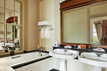 Presidential Room