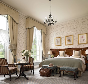 Suite (Barton)