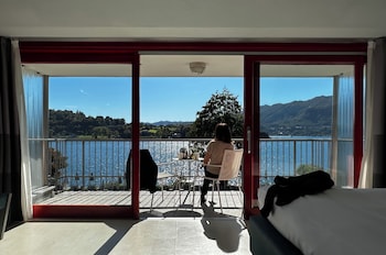 Double or Twin Room, Lake View (No Lift)