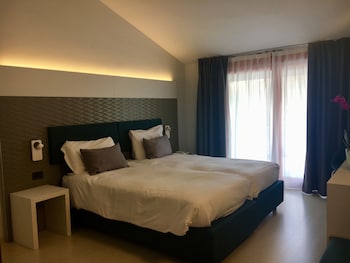 Double or Twin Room (No Lift)