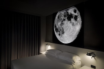 Superior Room, 1 King Bed, Non Smoking