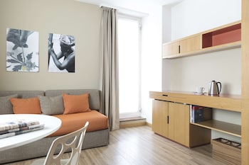 Executive Room, 1 King Bed, Non Smoking (with Single Sofabed)