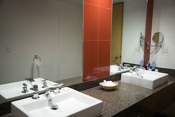Junior Suite, 1 Queen Bed