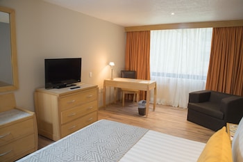 Standard Room, 1 King Bed