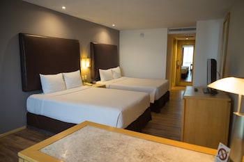 Junior Suite, 2 Queen Beds