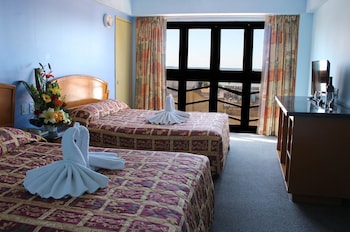 Double Room, No View