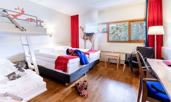 Family Room (Wall Bed (Family Four))