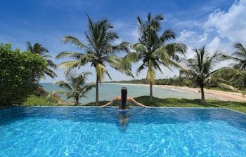 Deluxe Suite with Plunge Pool
