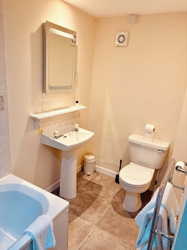 Dryburgh Double, Ensuite (Rear Facing, Limited View)