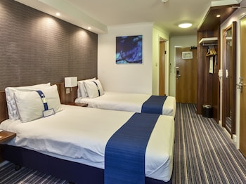 Standard Room, 2 Twin Beds (Free Hot Breakfast)
