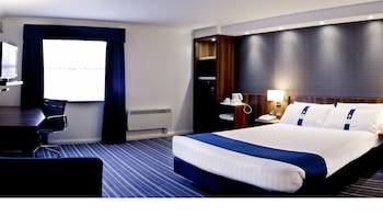 Standard Room, 1 King Bed (Free Hot Breakfast)
