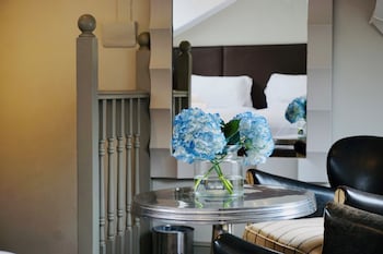 Family Room, 2 Bedrooms