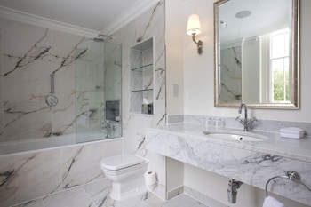 Deluxe King bedded room in historic Mansion House