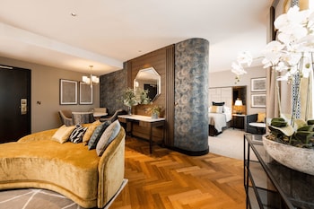 Junior Suite, 1 King Bed