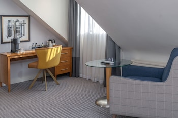 Superior King Room