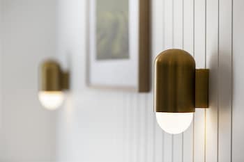 Deluxe Twin