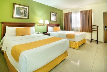 Business Double Room, 2 Double Beds, Non Smoking
