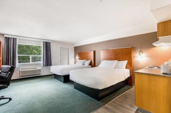 2 Queen Beds, Efficiency Studio Suite, Non-Smoking