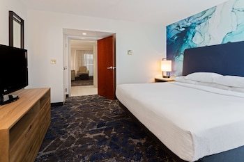 Room, 1 King Bed, Accessible, Bathtub