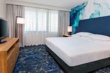 Room, 1 King Bed, Accessible, Bathtub